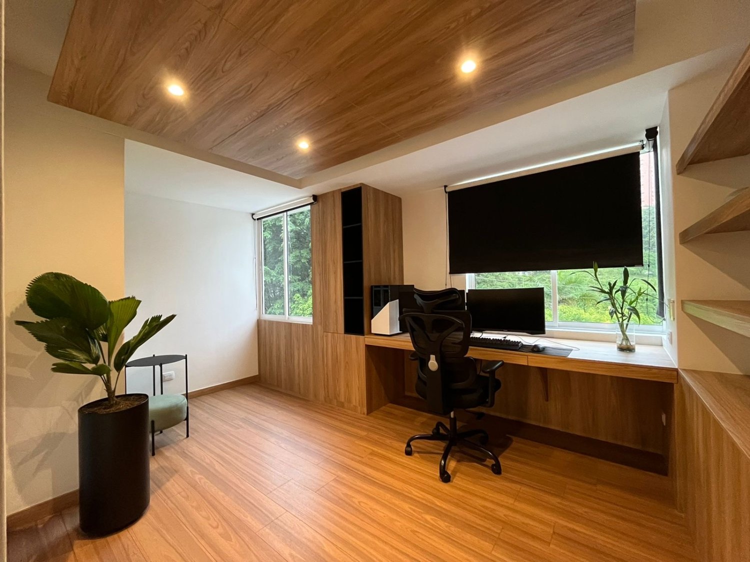 Apartamento cerca al centro comercial Tesoro  - Image 5