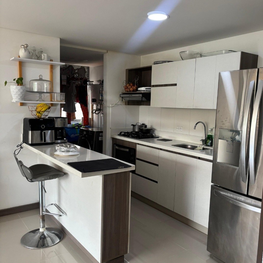 Apartamento moderno en Sabaneta con vistas - Image 5