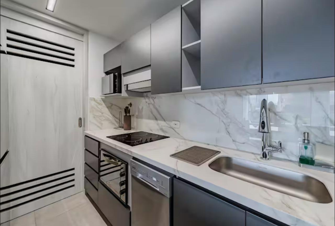 Moderno apartamento en el poblado  - Image 13