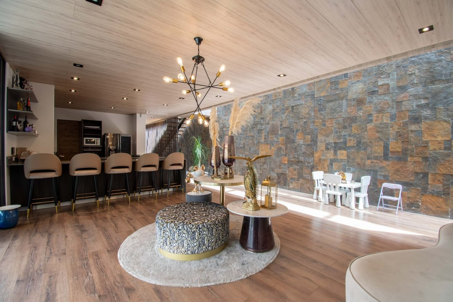 Exclusiva Casa en Renta y en Venta amoblada  — 15
