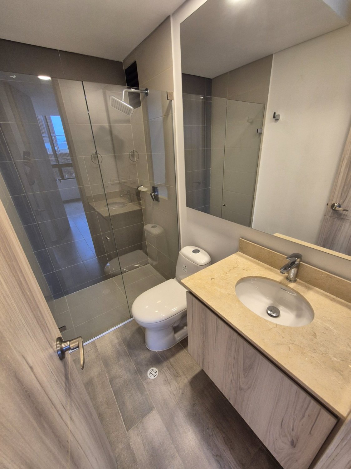 Apartamento moderno para estrenar en La Castellana - Norte de Barranquilla - Image 6