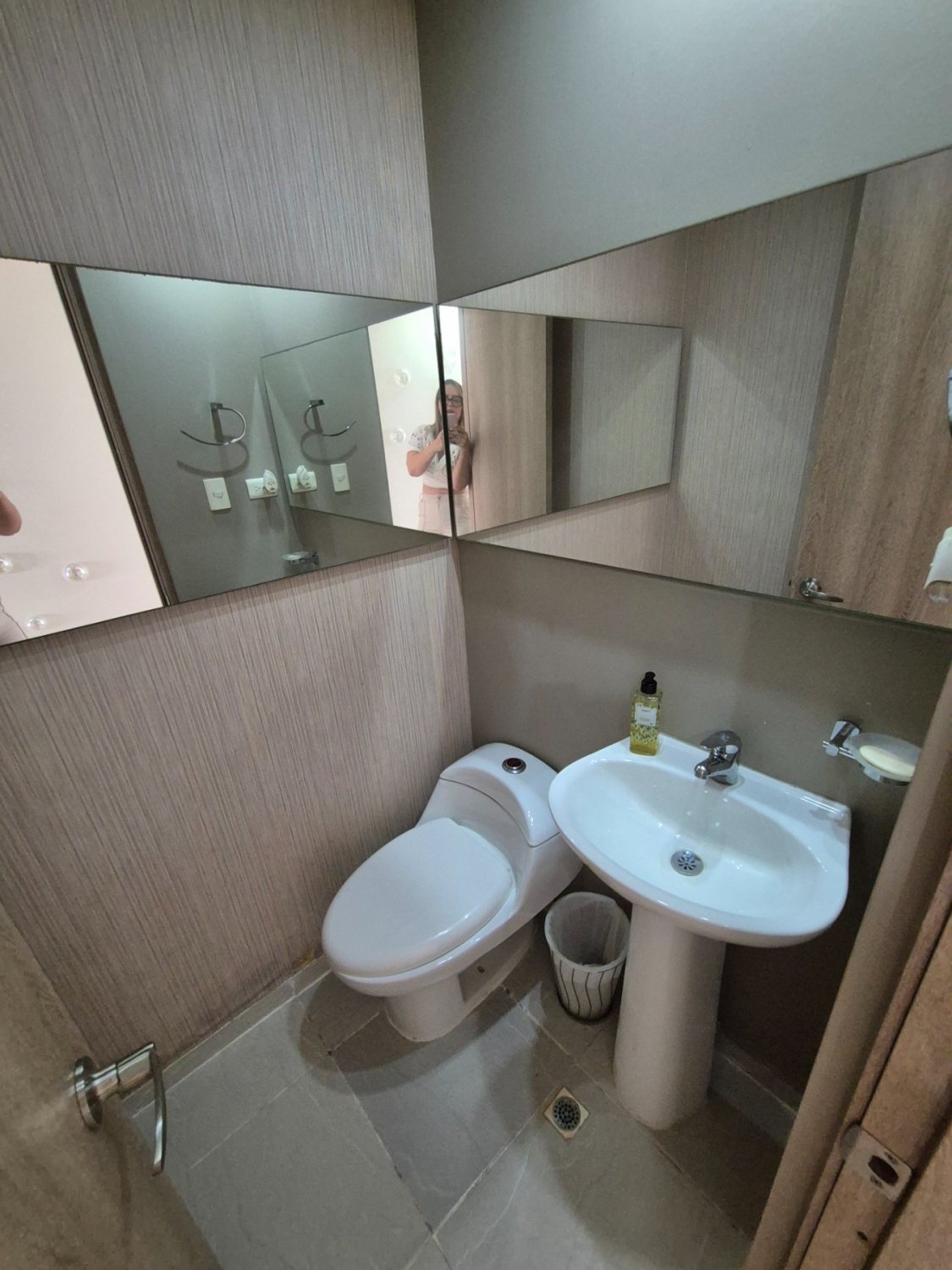 Venta Apartamento en Los Alpes, Barranquilla - Image 2