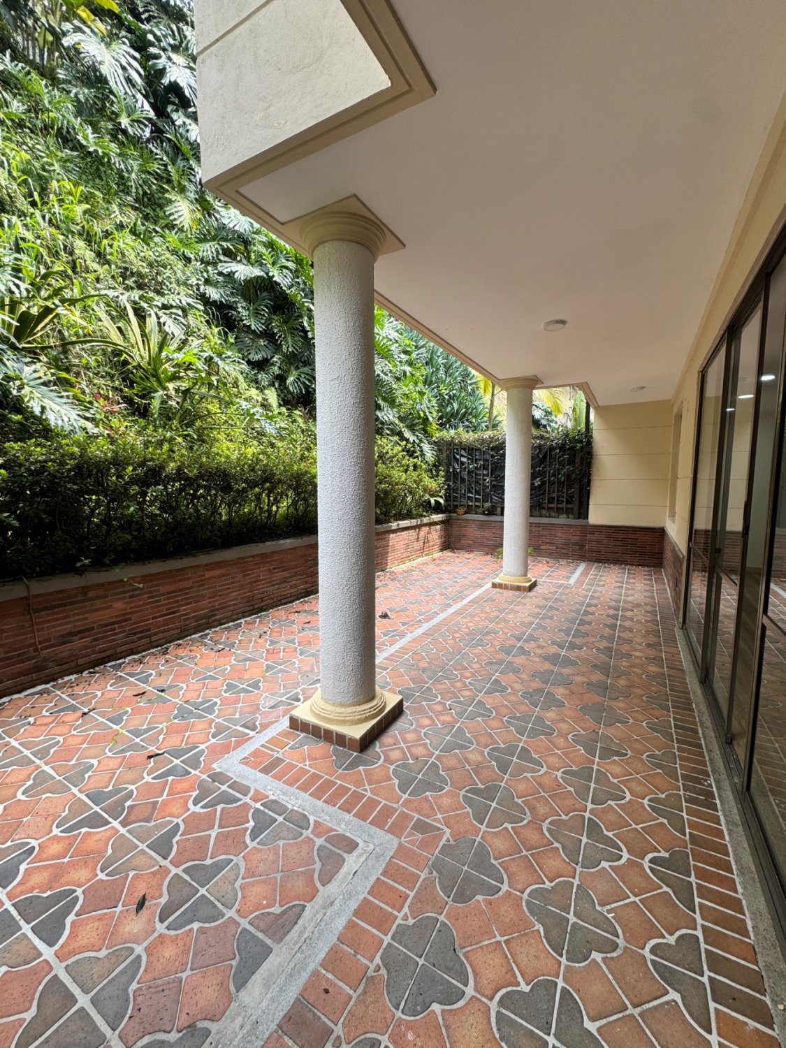 Amplia Casa Moderna en Envigado - Image 5