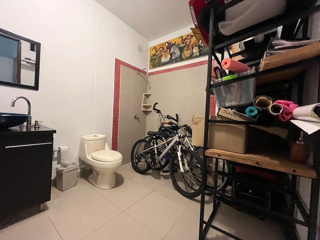 Exclusiva Casa de lujo en Renta trádicional y Venta en el Poblado  - Image 12