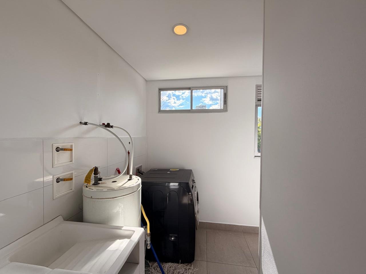 Gran Apartamento ubicado en milla de oro disponible en Renta amoblada  — 11