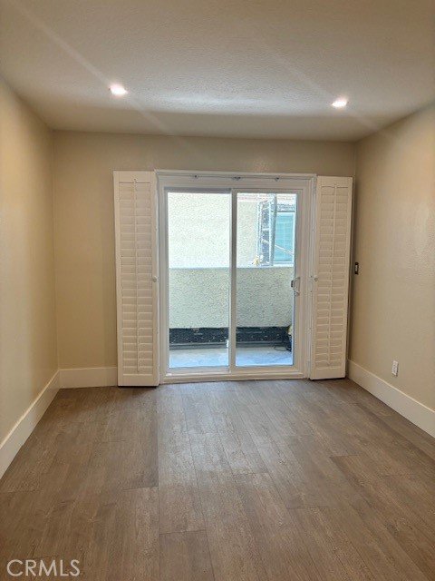 Spacious Van Nuys Condo - Image 6