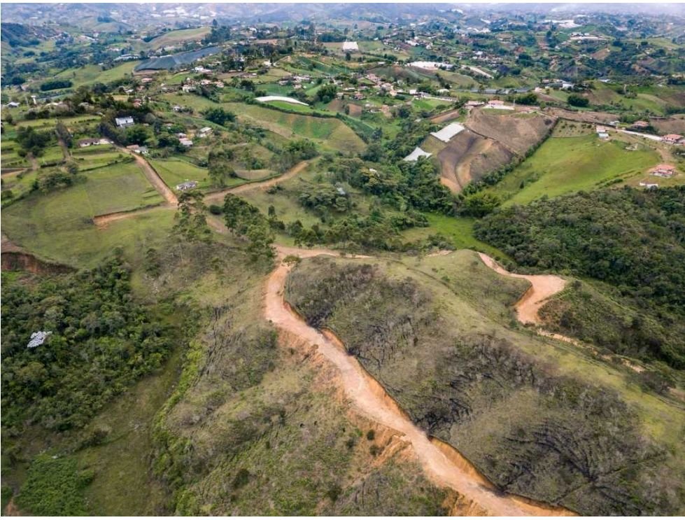 Gran lote para desarrollo inmobiliario en Marinilla  — 5