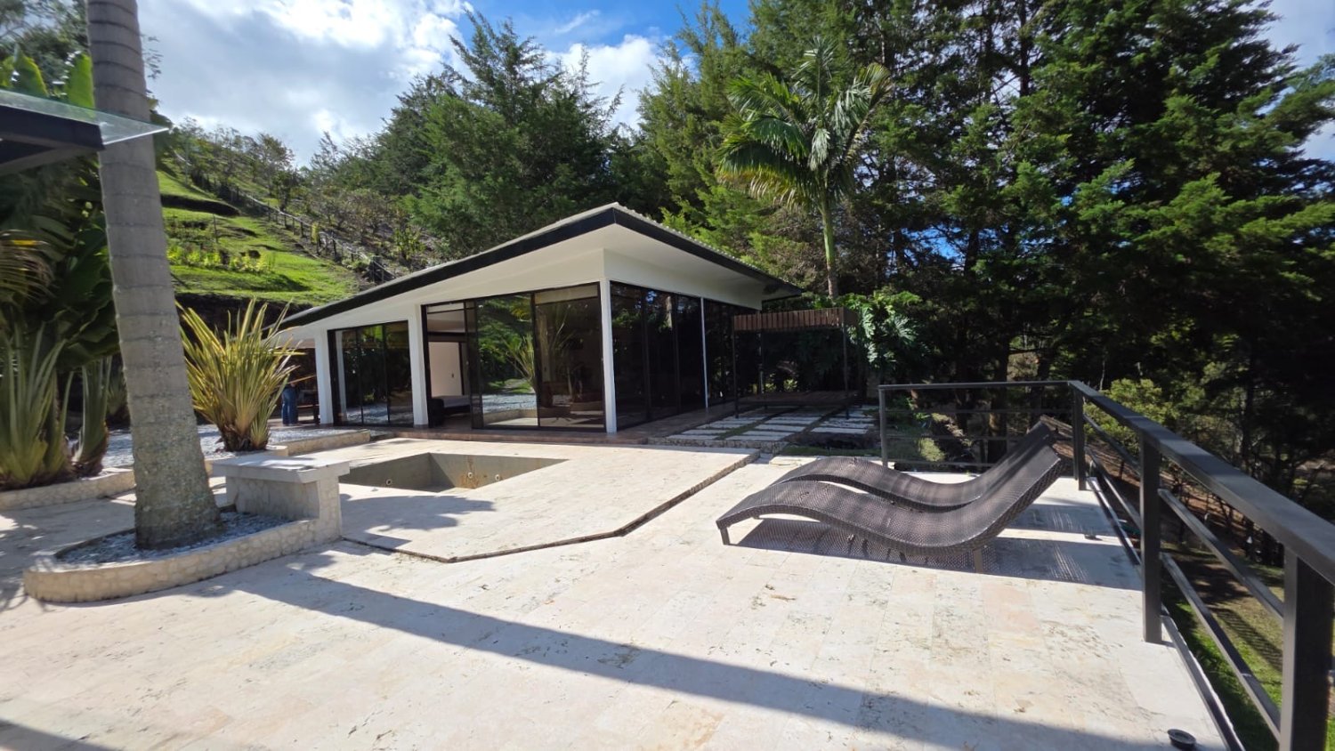 Gran glamping en venta en Guatape  — 11
