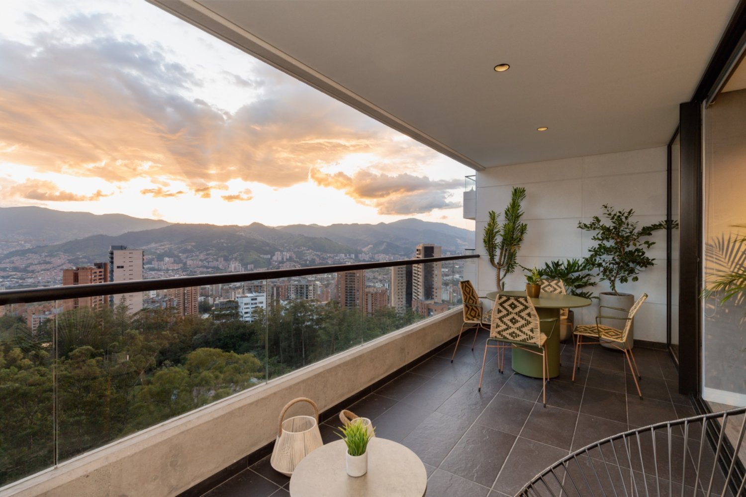 Elegante Apartamento en Poblado — 8