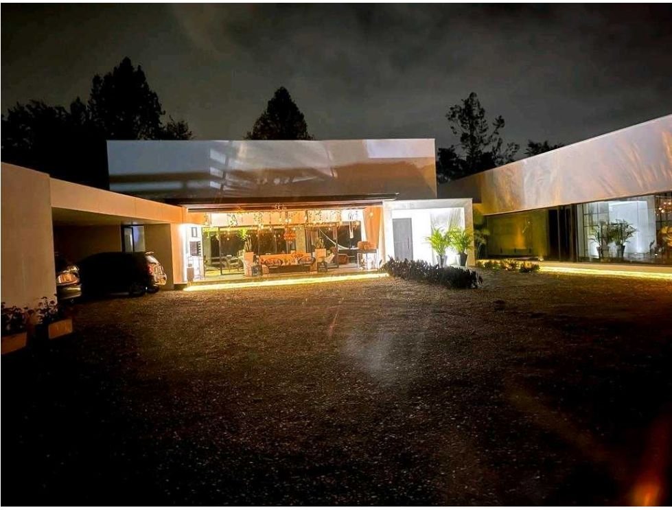 Exclusiva Casa en Venta en Llano Grande Antioquia  — 4