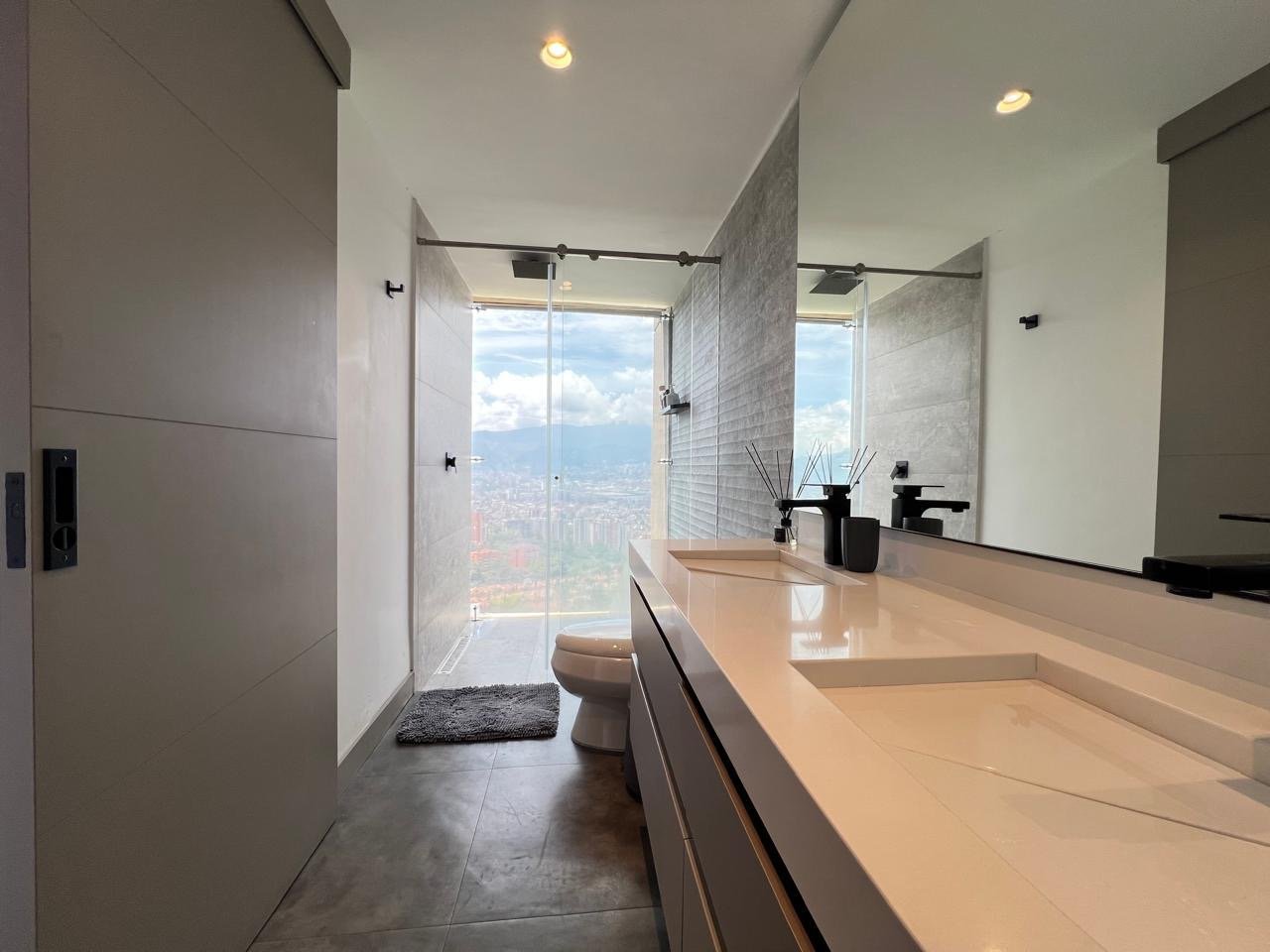 Exclusivo Penthouse Disponible en Renta  - Image 9