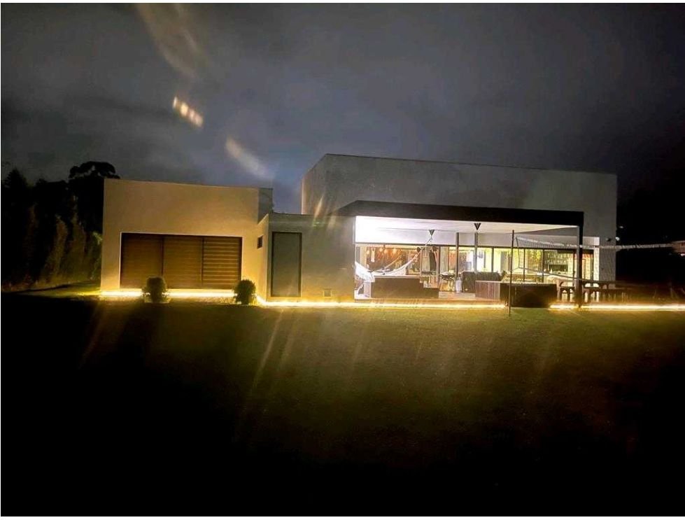 Exclusiva Casa en Venta en Llano Grande Antioquia  — 3