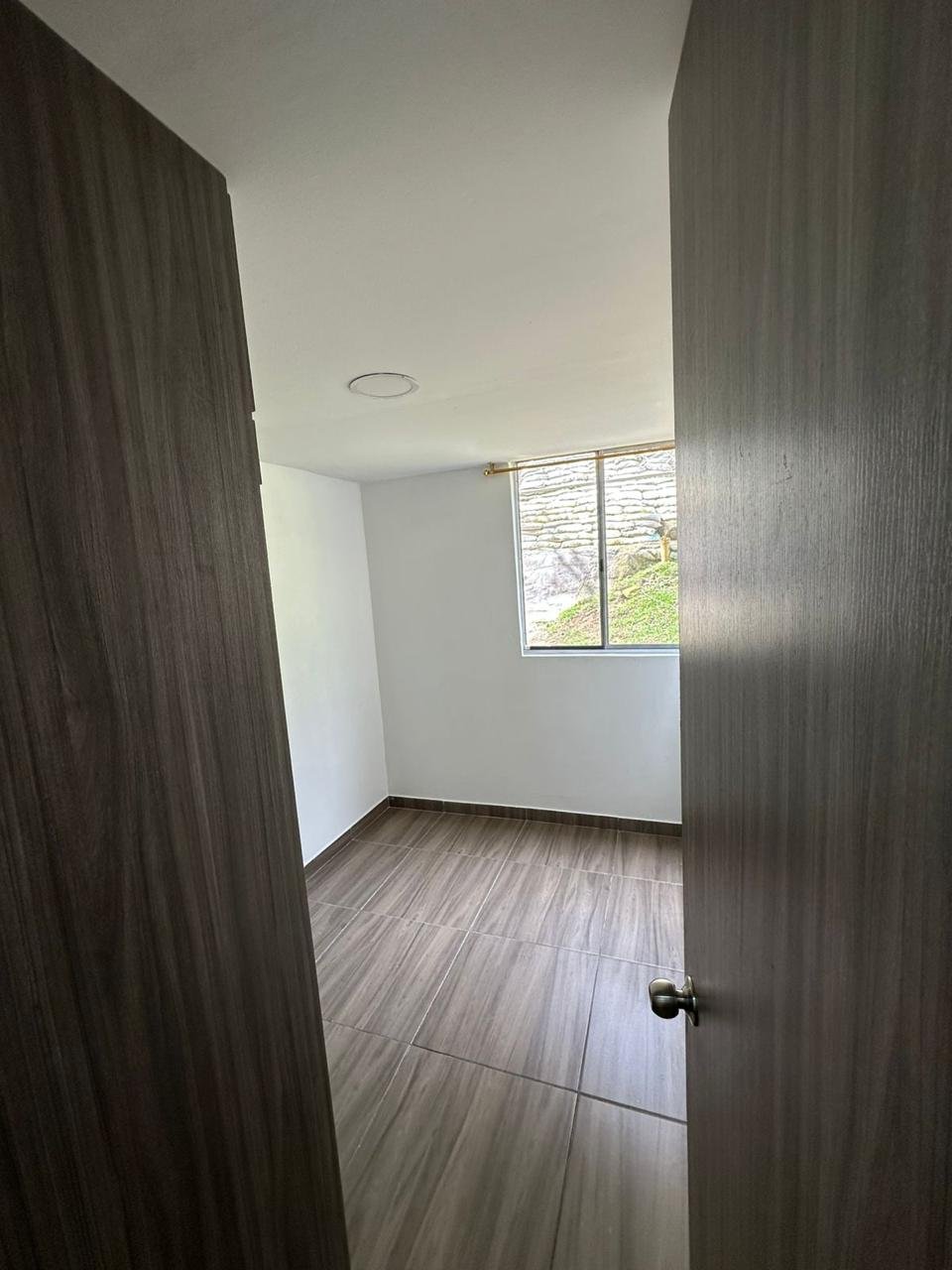 Arriendo apartamento robledo - Image 3