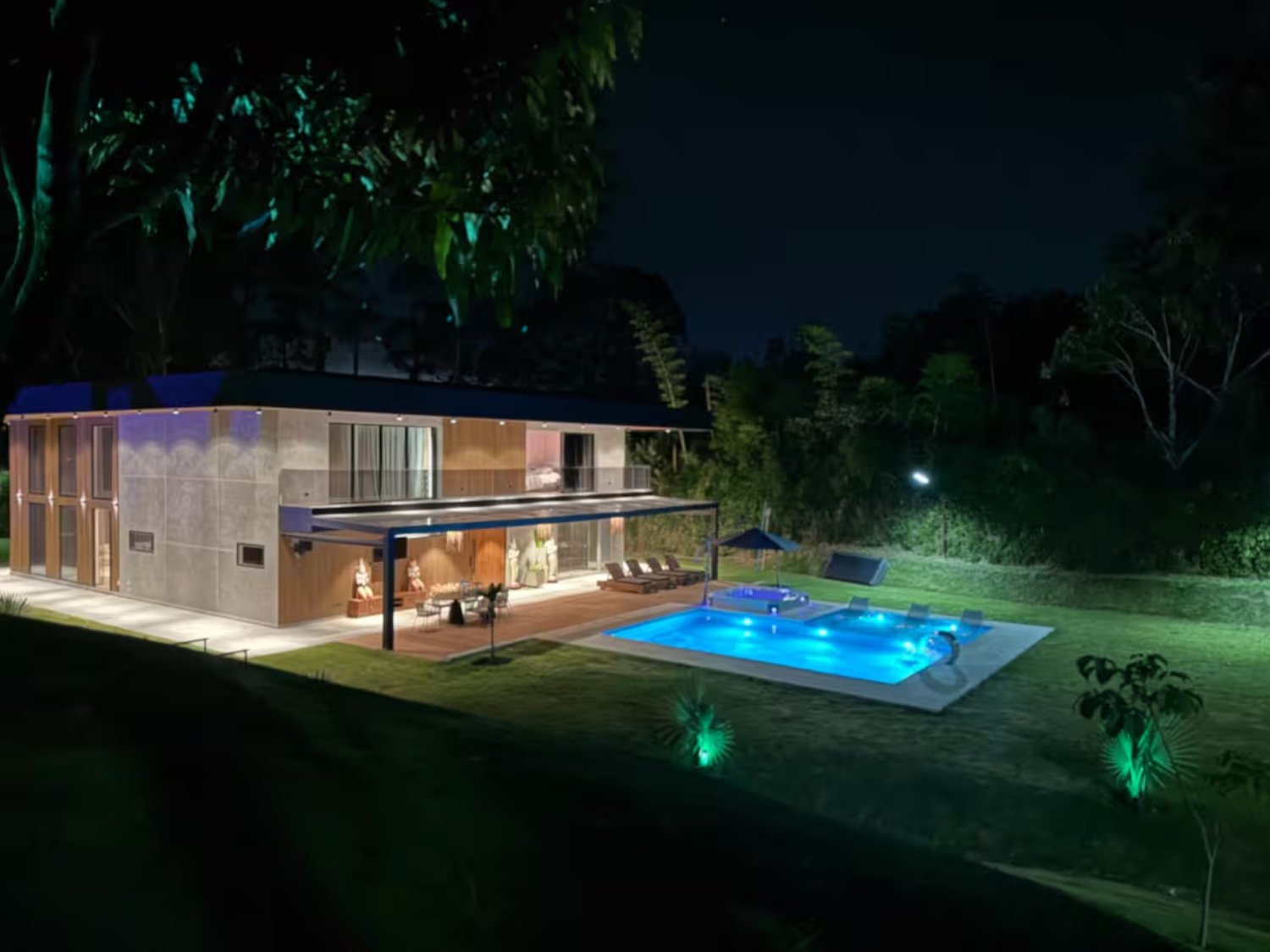 Exclusiva Casa de Lujo en Ubicación Privilegiada - Image 4