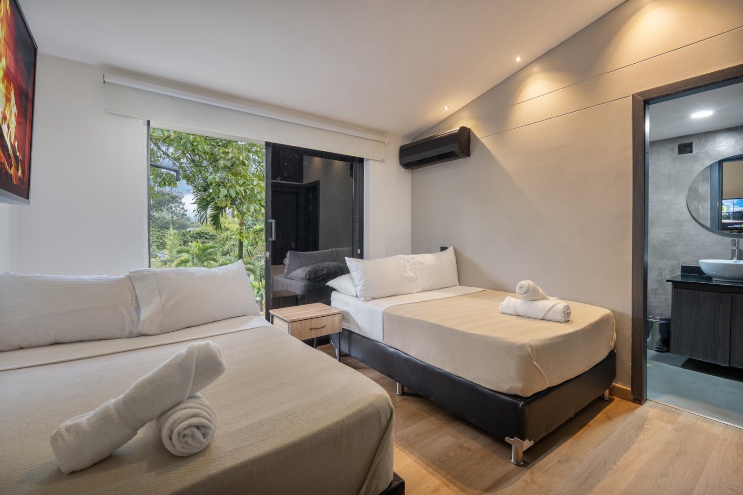 Exclusiva Villa en el sector de San Lucas para rentas Cortas (Grupos) - Image 21