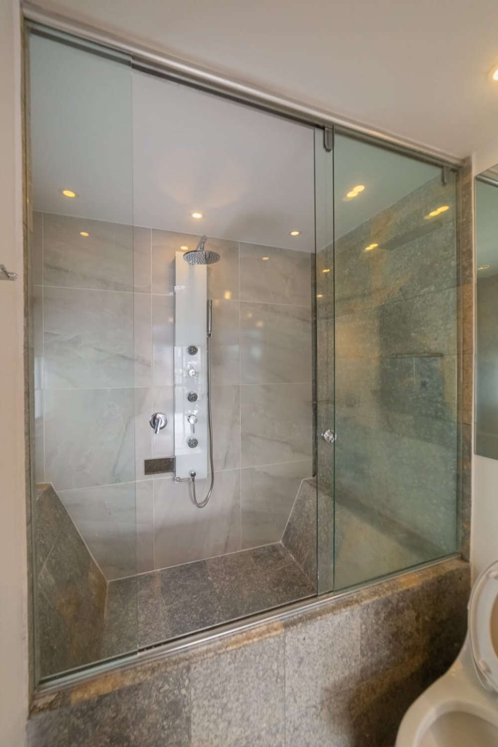 Renta de Apartamento amoblado a cerca a Provenza  - Image 12