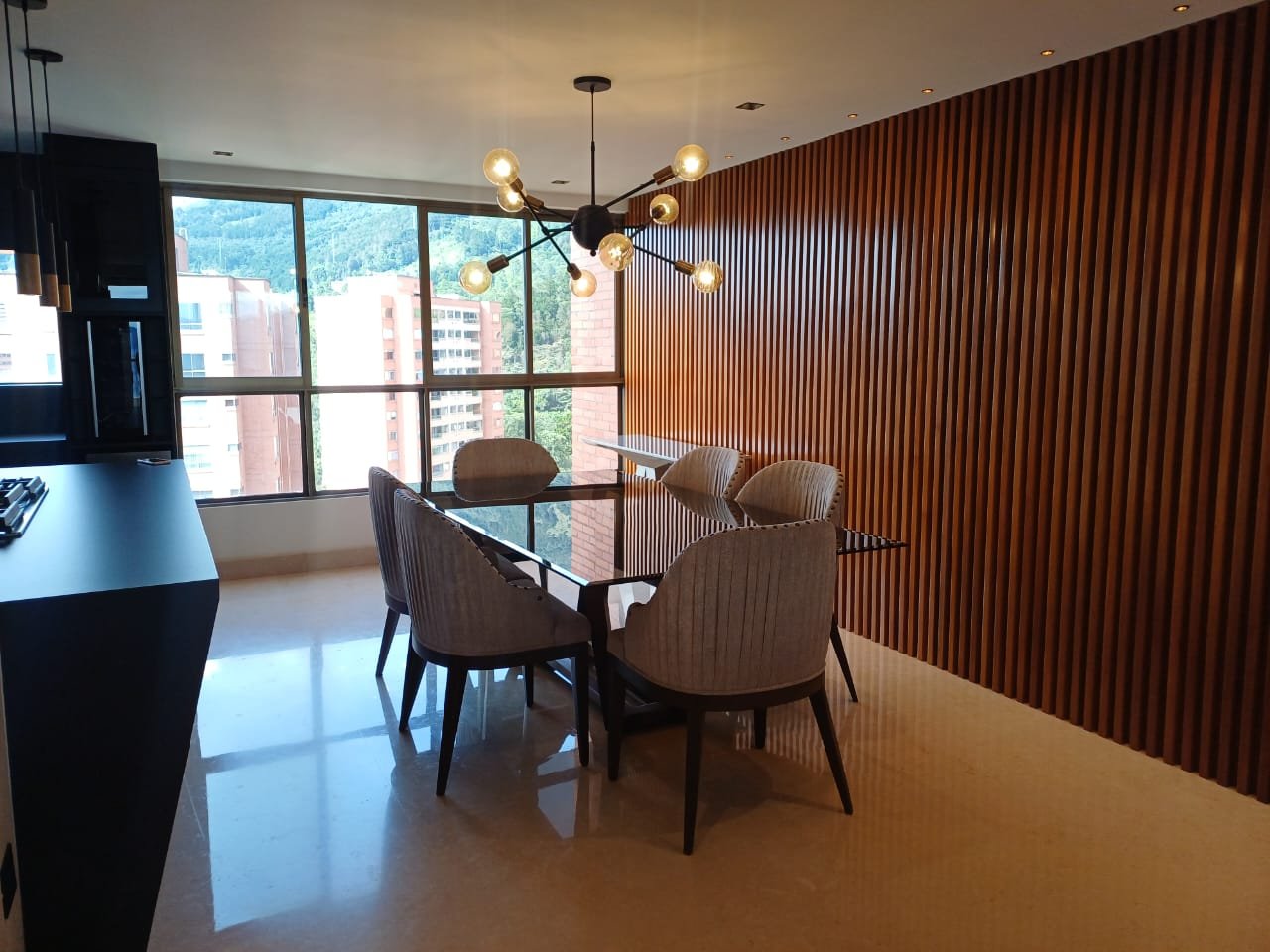 Gran apartamento con vista a la ciudad en Renta en el poblado  — 20