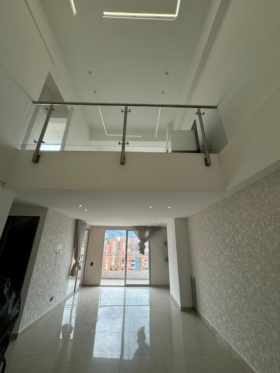Penthouse Moderno en Envigado - Image 2