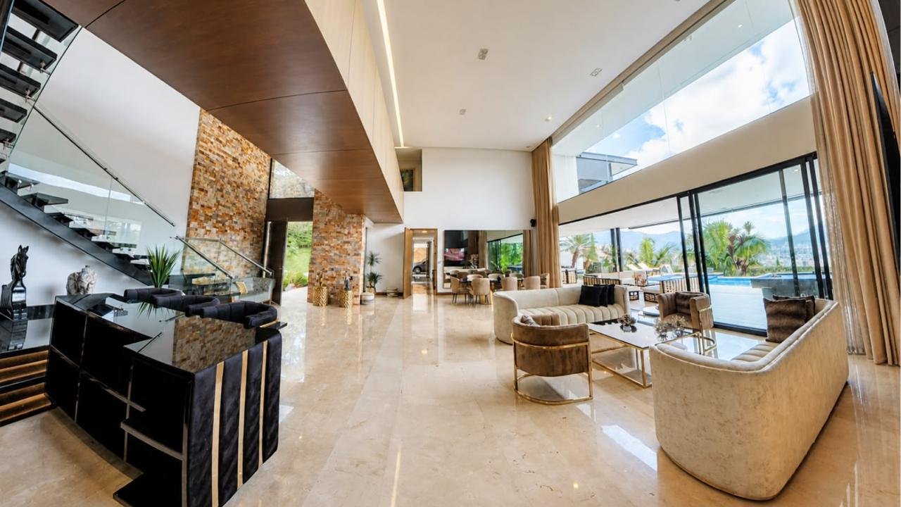 Luxury Villa for Short-Term Rental – Las Palmas, Medellín - 11