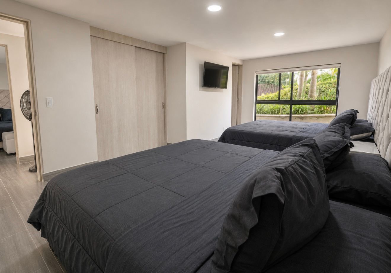 Exclusiva Casa con zonas húmedas con vista a la ciudad en envigado  — 18