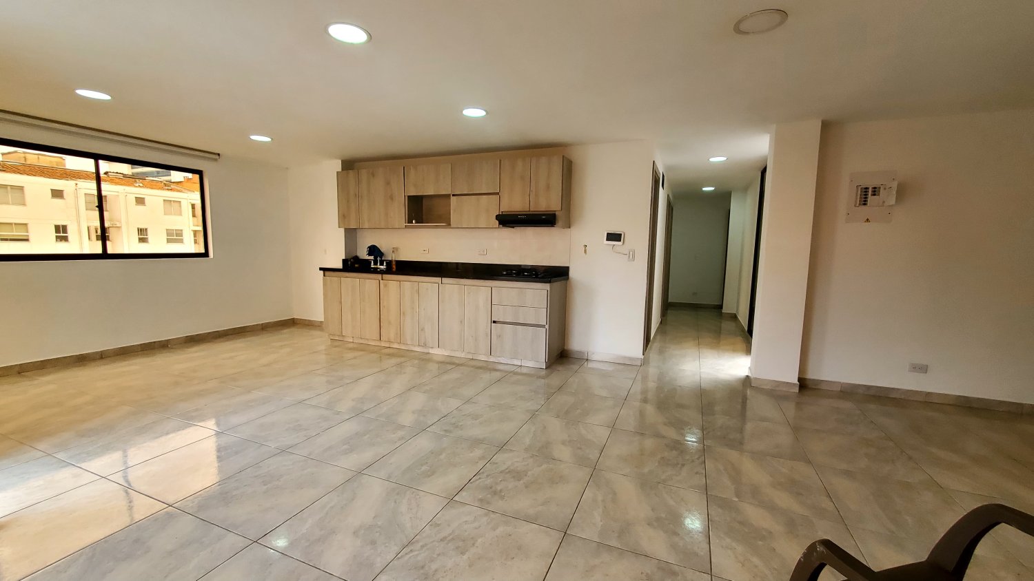 Moderno Apartamento en Laureles Nogal - Image 3