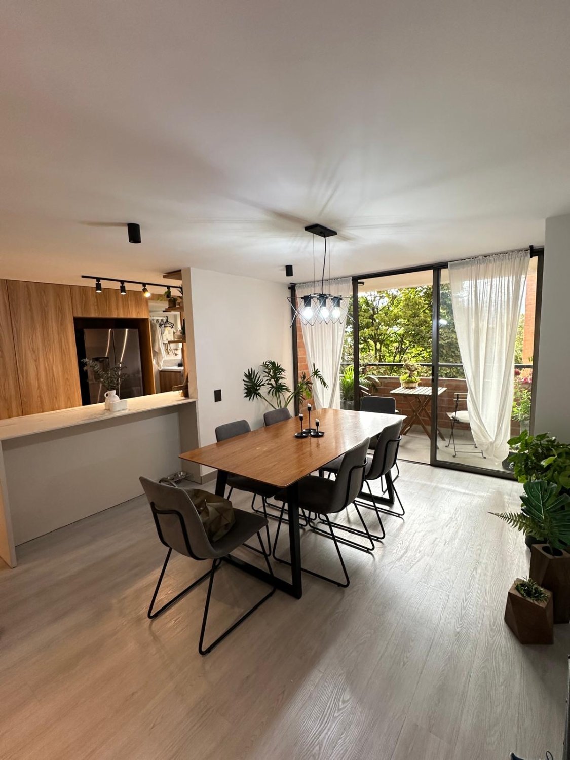 Elegancia y Confort en El Poblado - Image 7