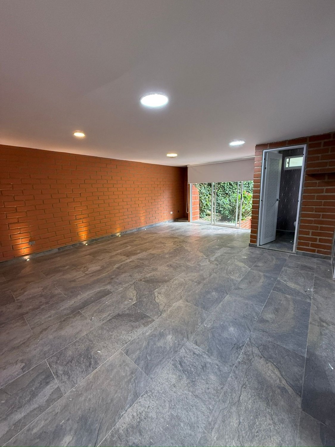 Gran casa en renta con zona verde (Envigado )  - Image 5