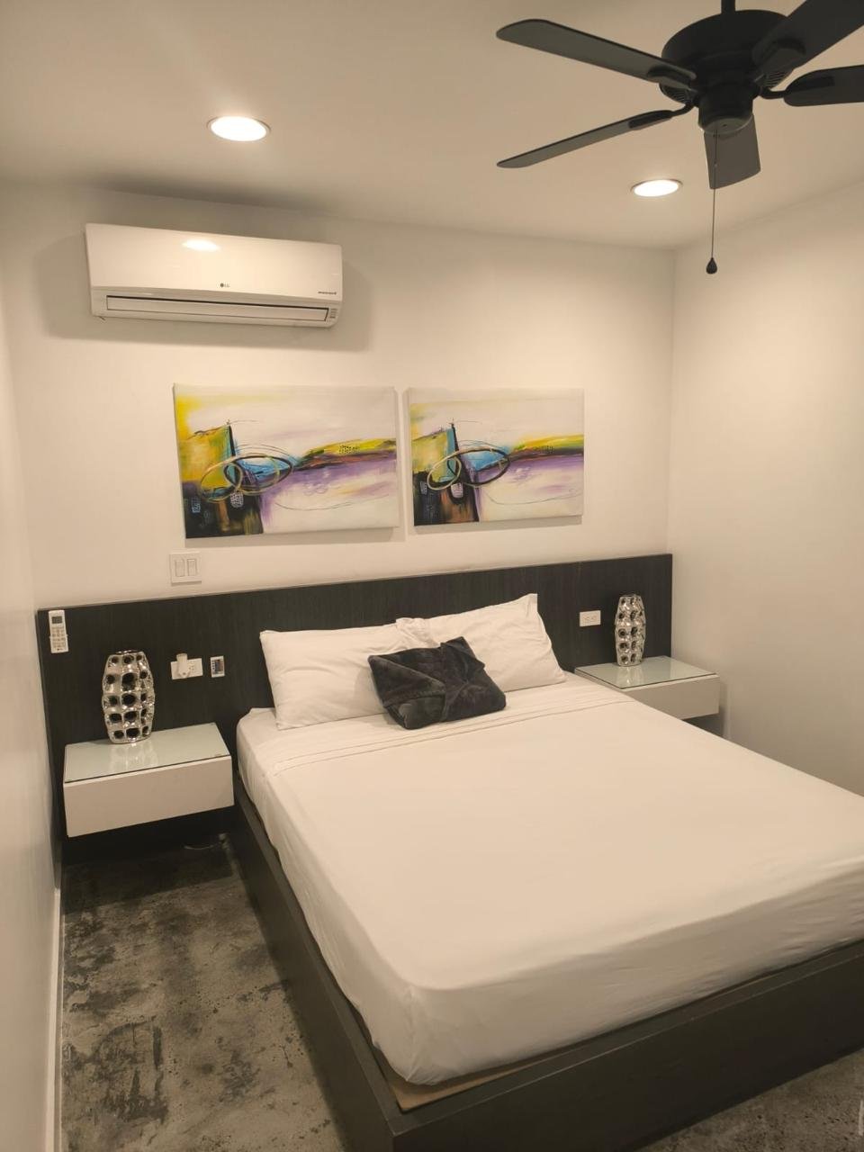Turnkey Furnished Building for Sale – Manila, El Poblado - 11