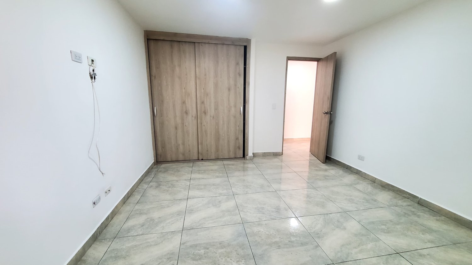 Moderno Apartamento en Laureles Nogal - Image 9
