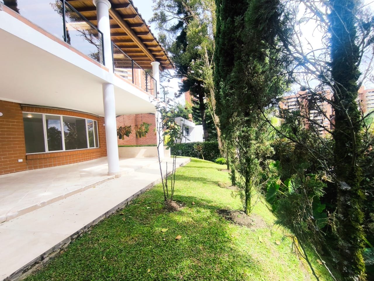 Exclusiva casa campestre en la zona del poblado (La calera) - Image 13