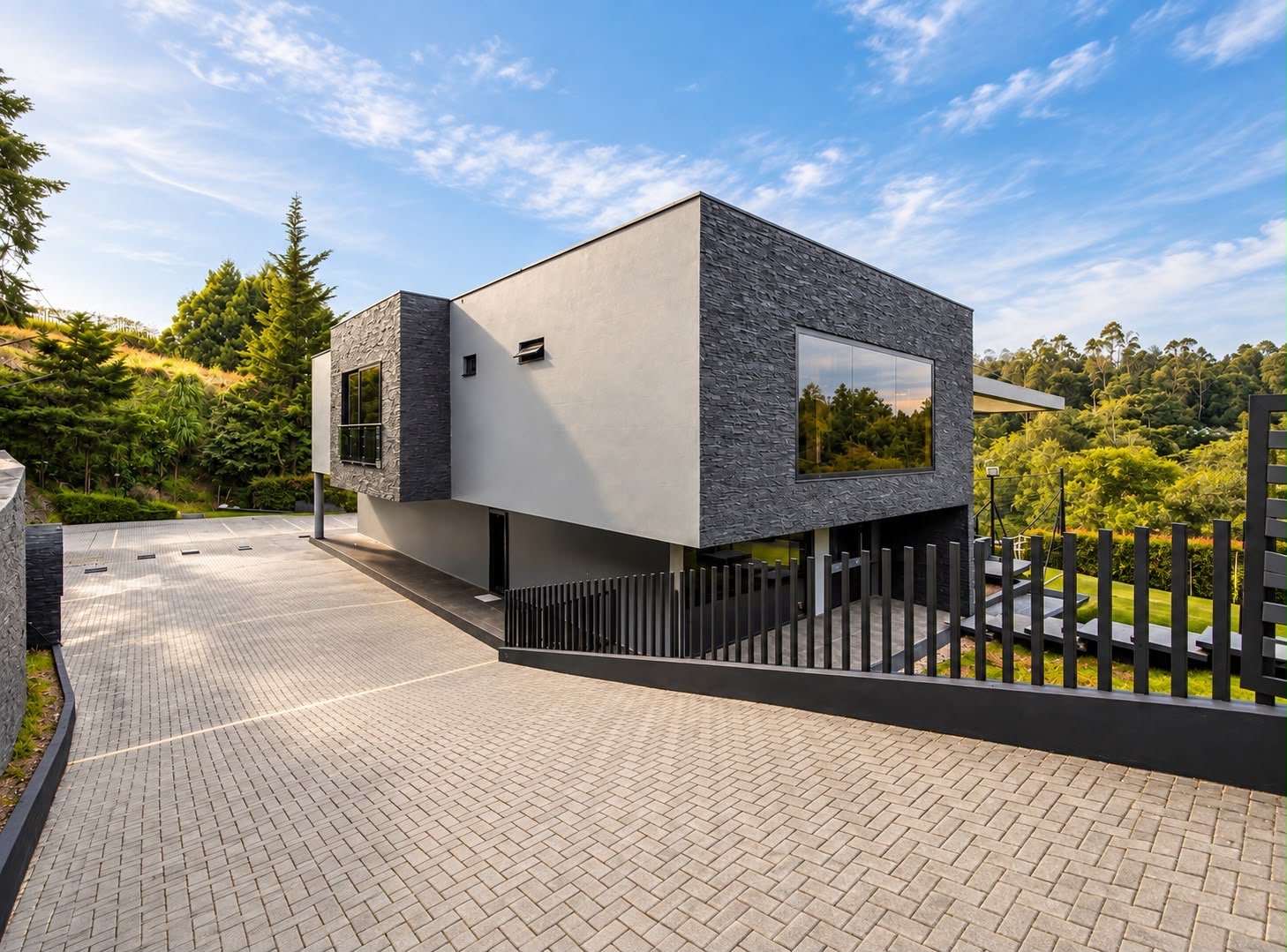 Exclusiva casa ideal para un deportista en renta o venta  — 2