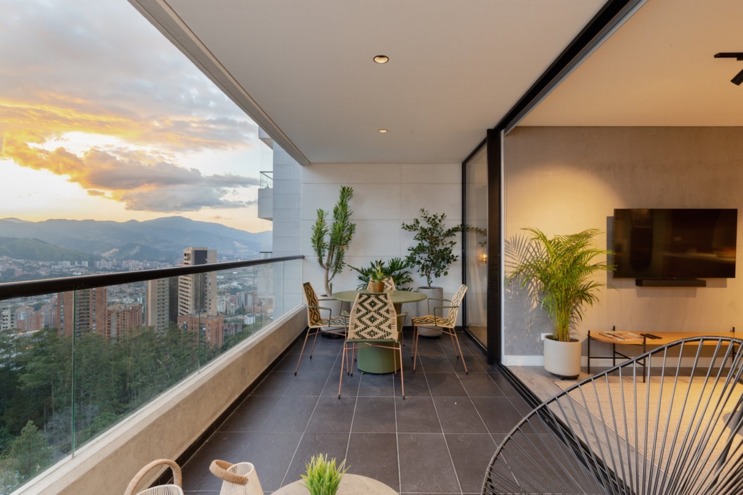 Elegante Apartamento en Poblado — 7