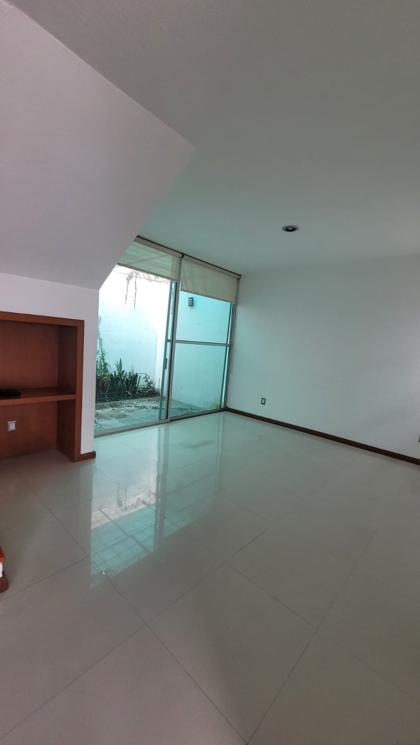 Casa en Ciudad Granja Renta de 3 Habitaciones - Image 7