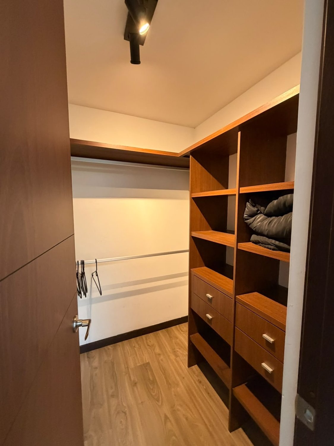 Apartamento en Renta  amoblado en el sector de Castropol  — 9