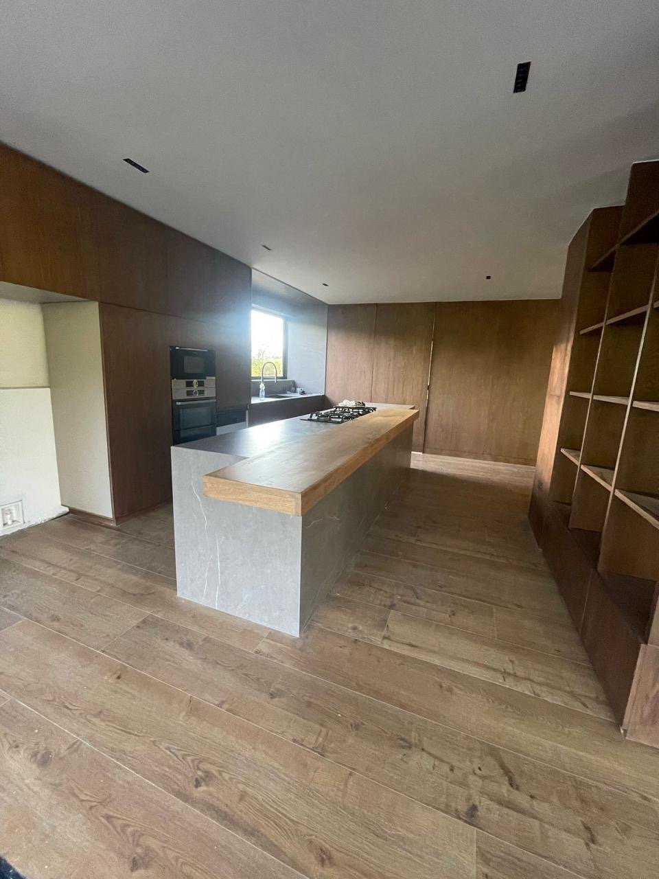 Exclusivo apartamento Remodelado en Venta  - Image 8