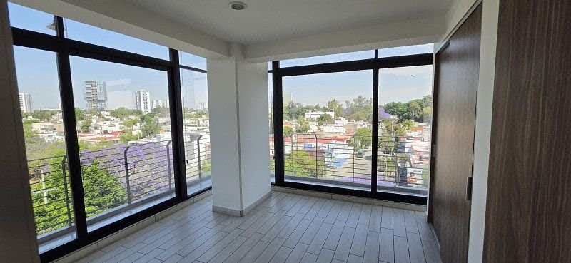 Departamento en Renta en Jardines del Bosque Norte — 11