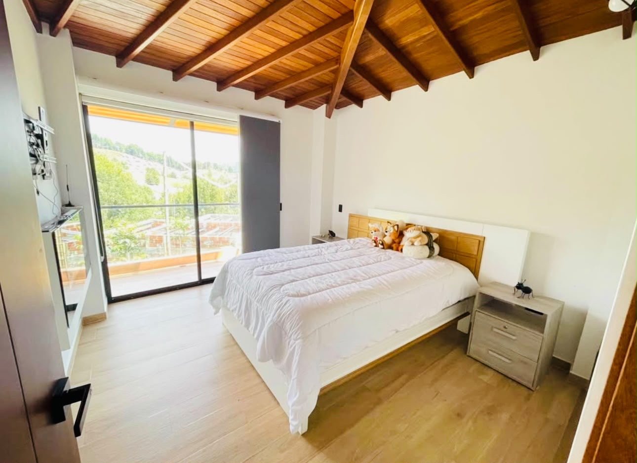 Exclusiva casa Campestre en Renta tradicional en el Retiro  — 8