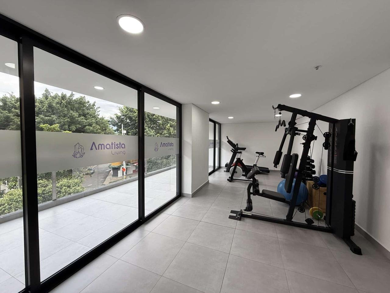 Moderno Apartamento en Laureles - Image 15