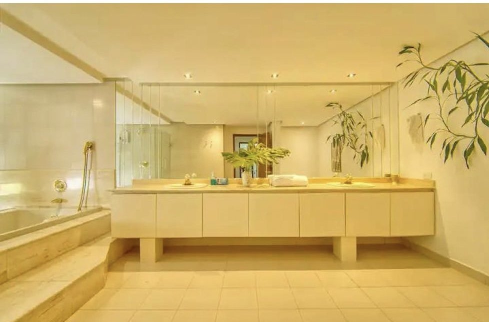 Gran Casa en Arriendo en El sector del Poblado  — 3