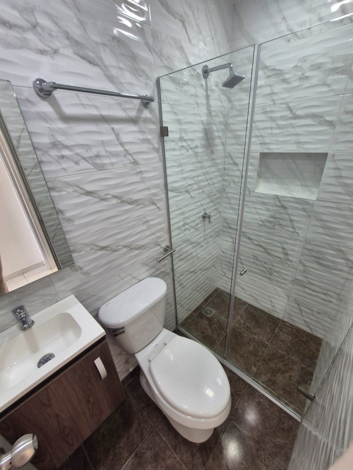 VENTA CASA DE 2 NIVLES EN VILLA CAROLINA - LIBRE DE GRAVAMENES - Image 13