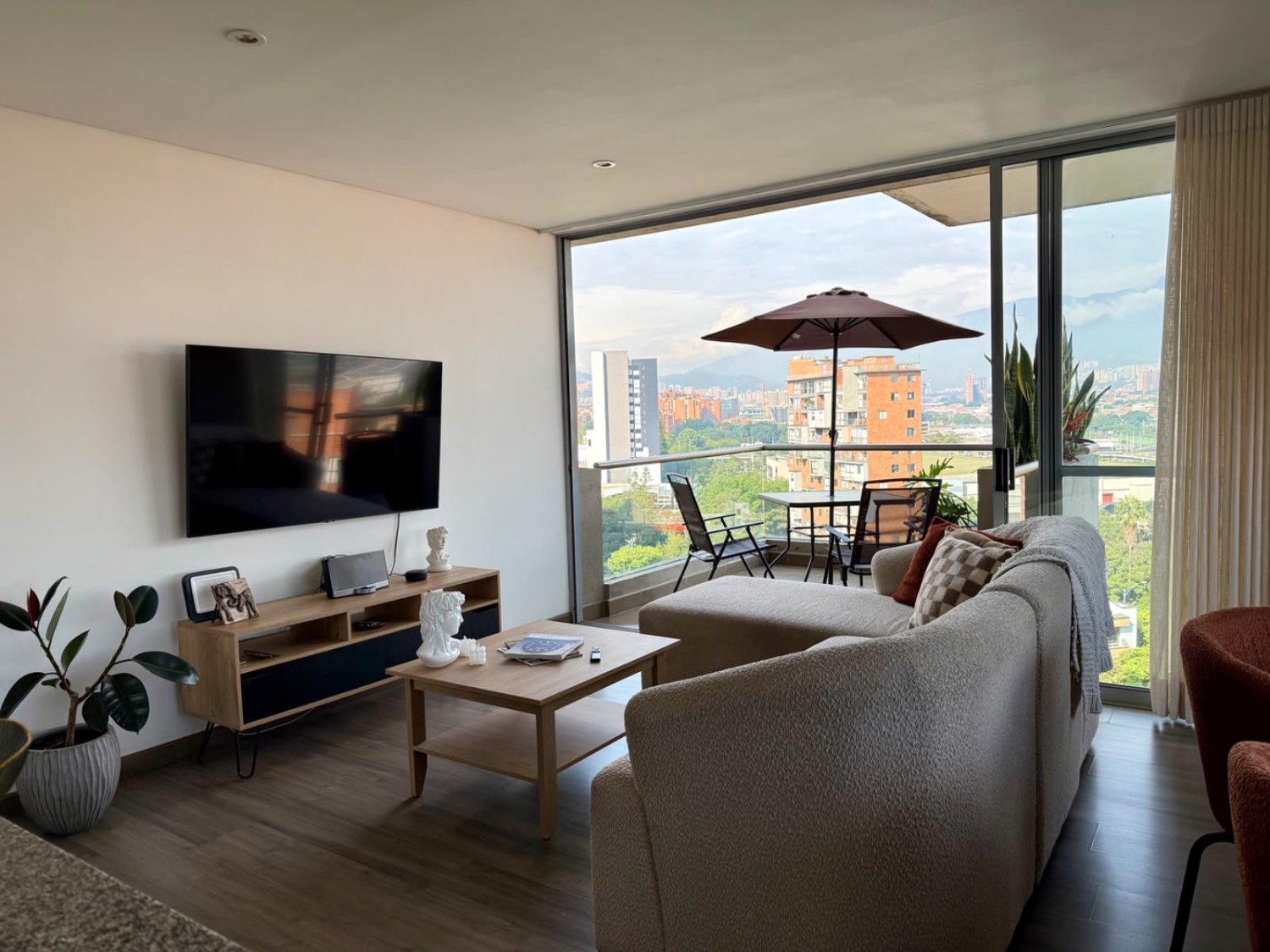 Apartamento dotado en Renta en el Poblado  — 5