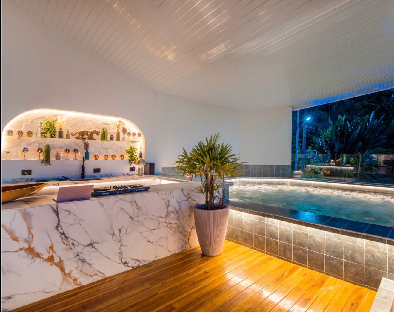 Luxury Mansion for Rent – Los Balsos, El Poblado - 10