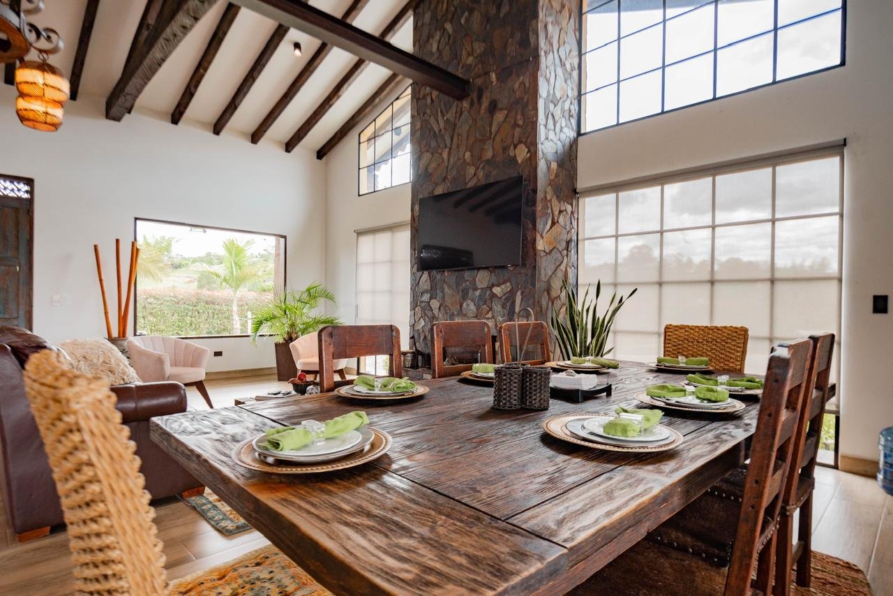 Luxury Country Estate for Sale – El Peñol, Antioquia - 10
