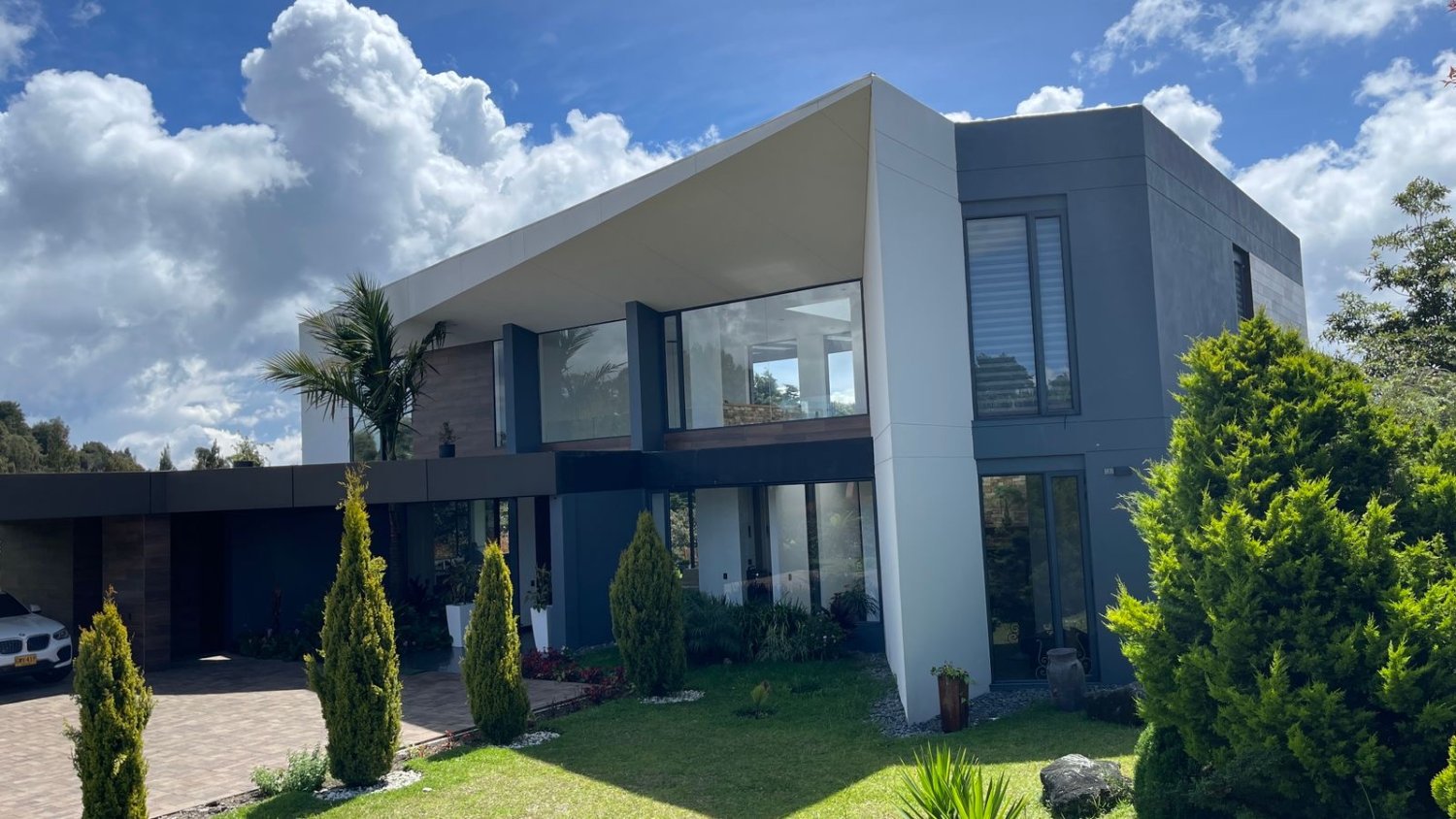 Casa campestre en Renta y venta en las Palmas  — 2