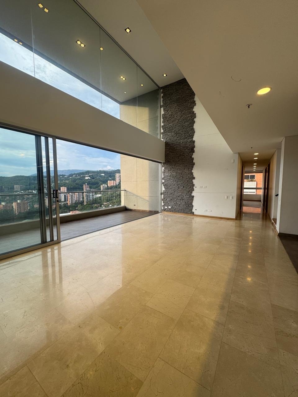 Exclusivo Penthouse con Vista panorámica a Medellín  — 5