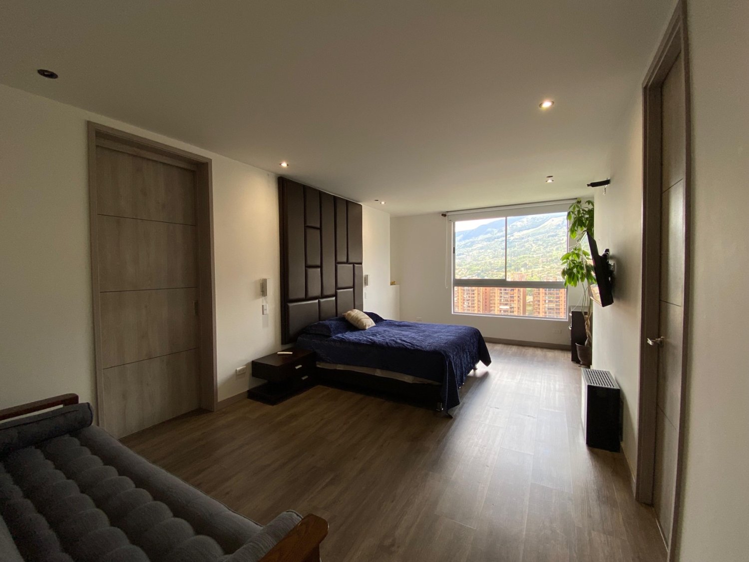 Gran Apartamento en Venta Disponible en la loma de las Brujas  — 13