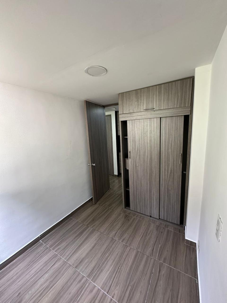 Arriendo apartamento robledo - Image 12