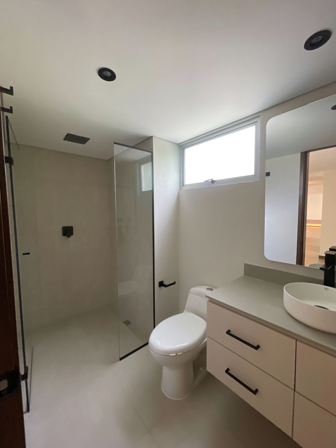 Gran apartamento reformado en Renta Tradicional en el poblado  — 10