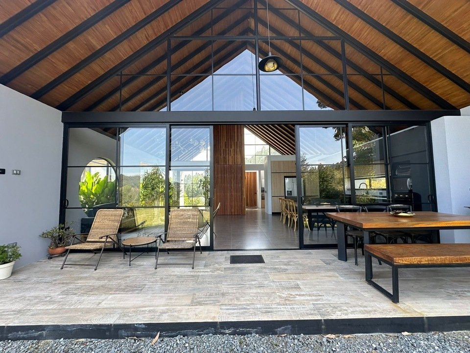Hermosa casa recién construida Disponible en Venta en El retiro   — 5