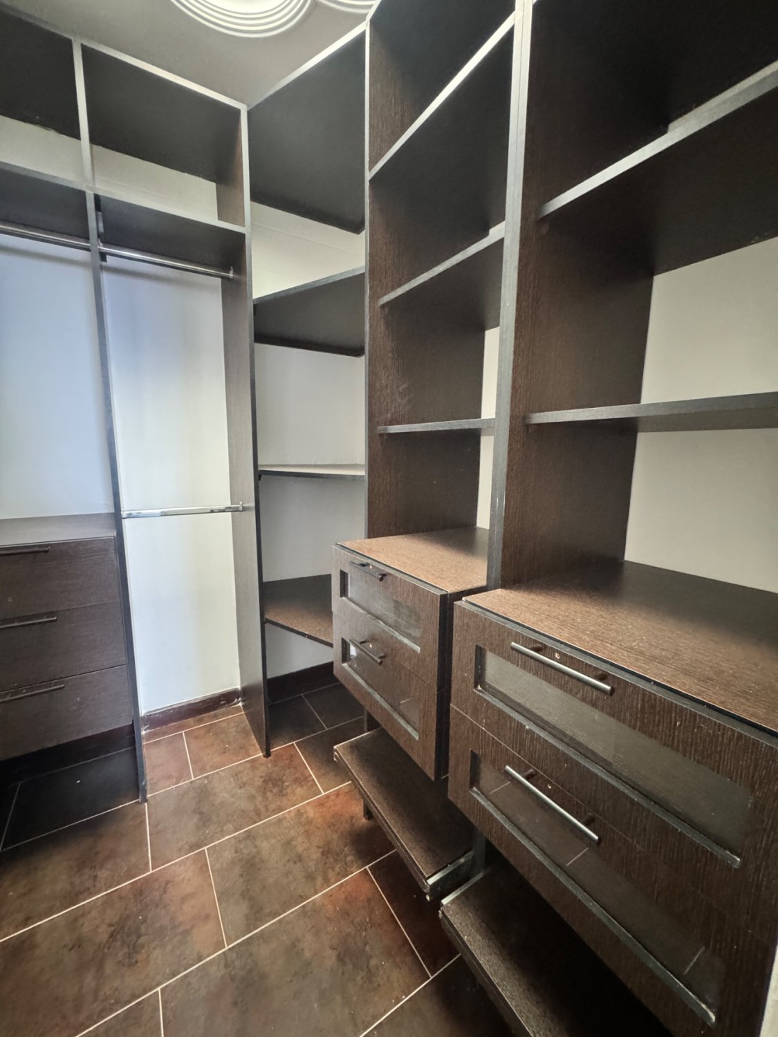 Amplia Casa Moderna en Envigado - Image 19